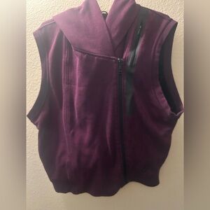 Nike Tech Fleece Sleeveless Jacket Vest - Women’s L- Rare Plum